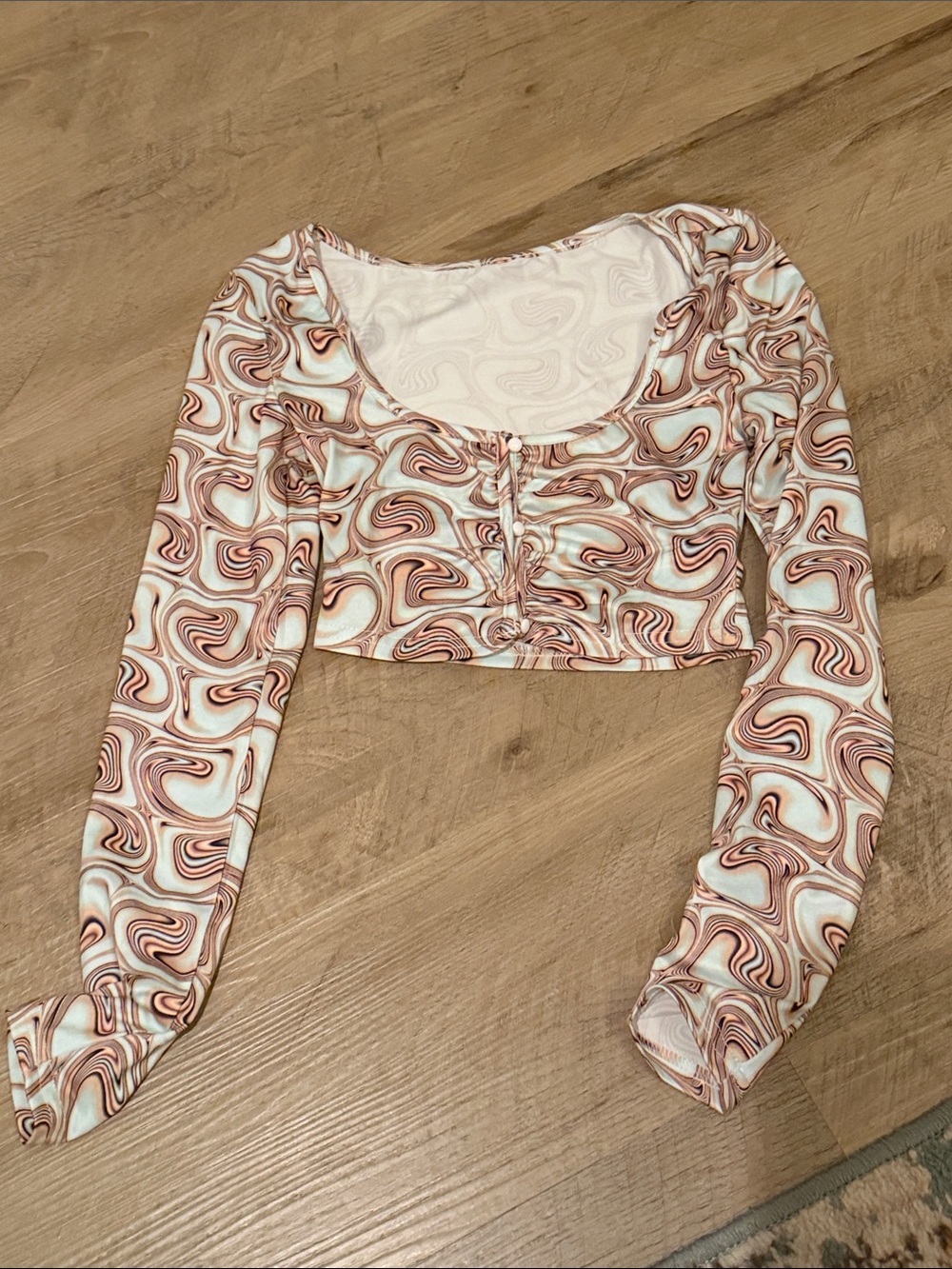 SHEIN Cream & Brown Swirl Long Sleeve Crop Top